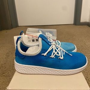 Brand new Pharrell Hu tennis size 10k